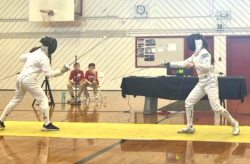 Wolverines face off against Chaminade in Homecoming fencing tournament