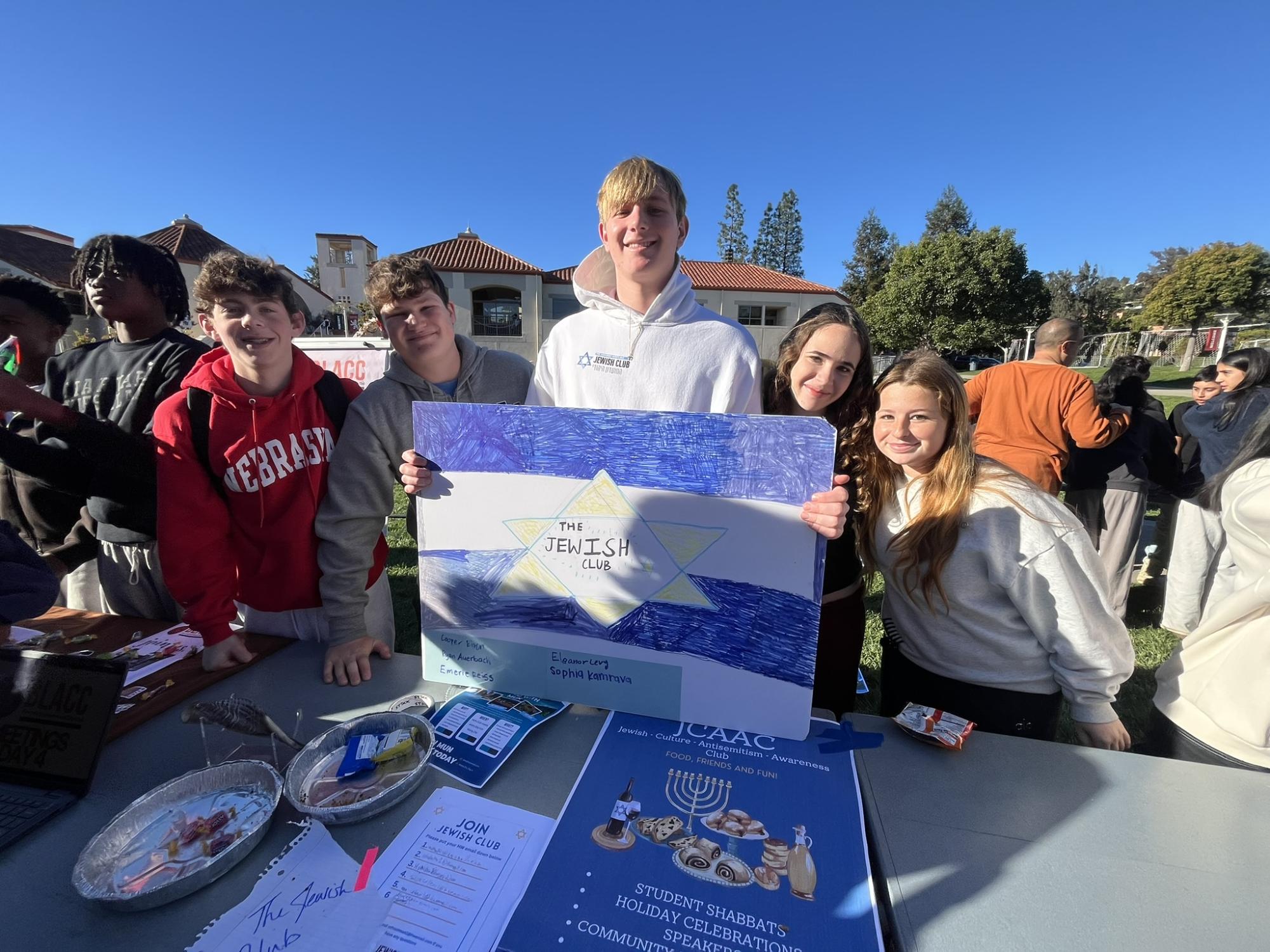 Club Fair: So Many Options!