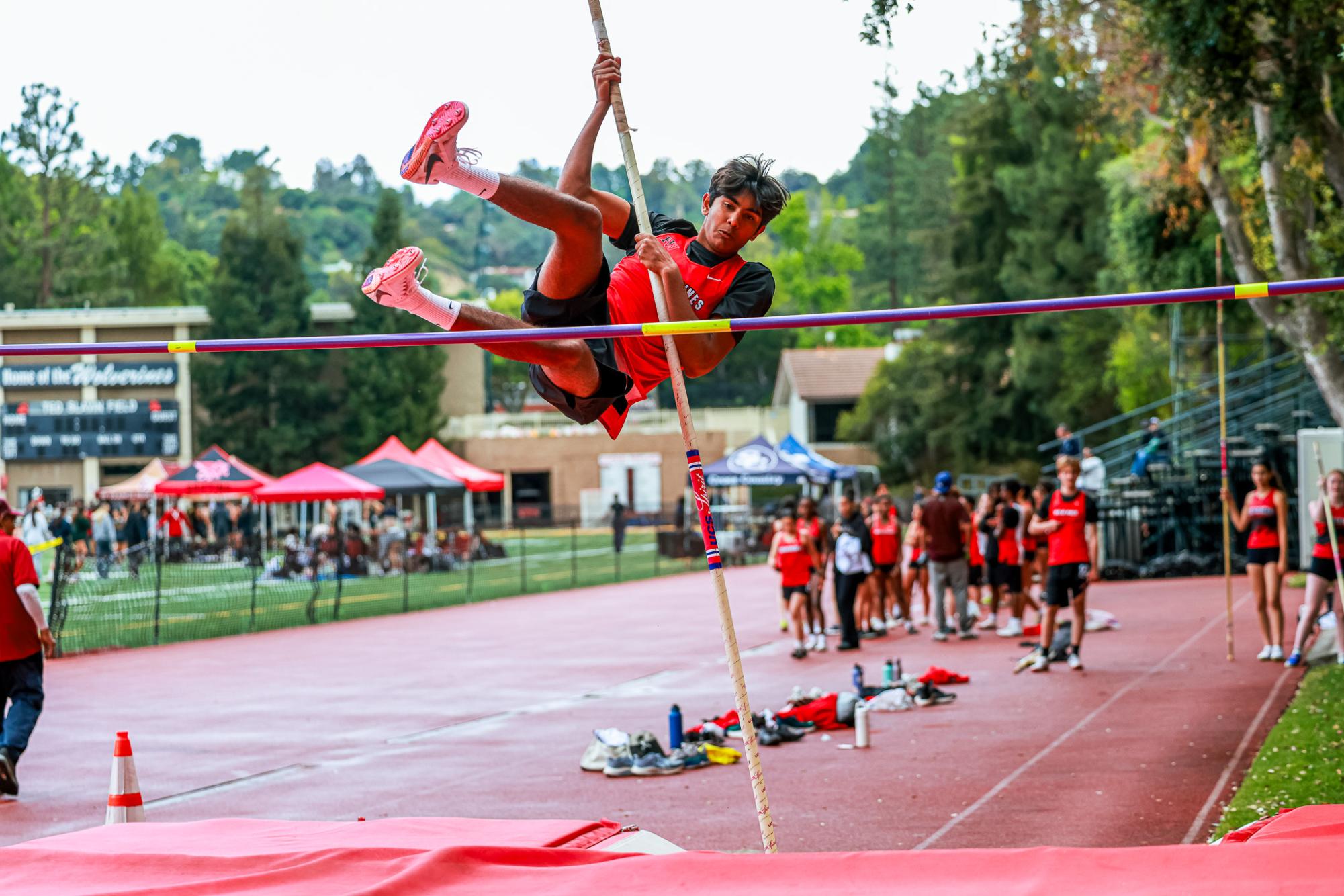 HW JV Track Dominates Senior Day Invitational with Convincing Team Wins